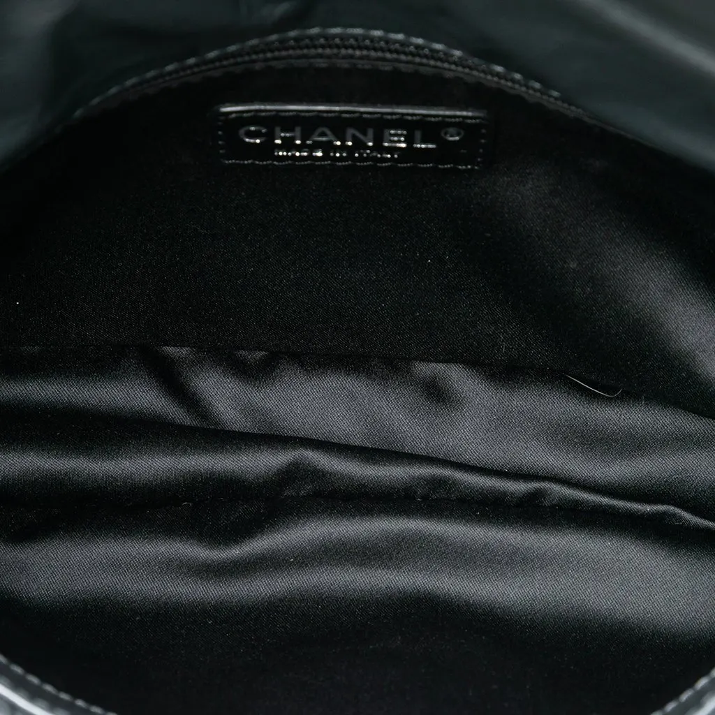 Chanel Medium Glazed Calfskin Twisted Flap Black Leather Very good - Model View