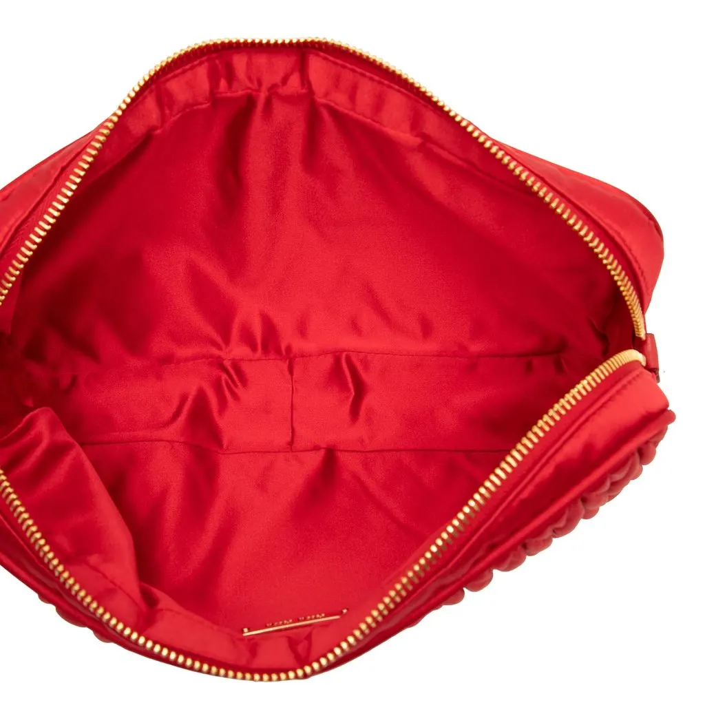 Miu Miu Matelasse Nappa Clutch Red Leather Very good - Model View