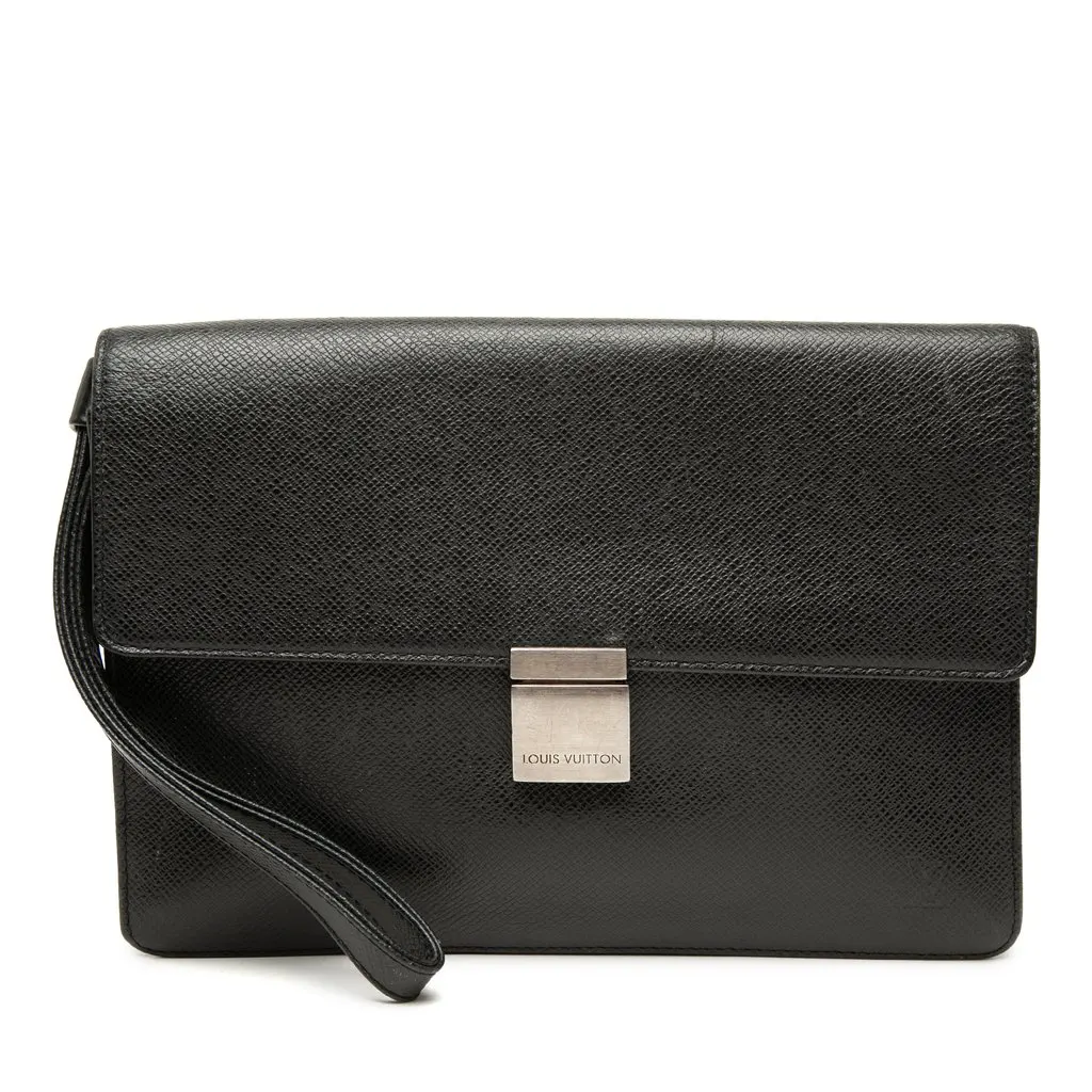 Louis Vuitton Taiga Selenga Black Leather Good - Front View