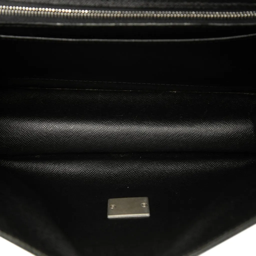 Louis Vuitton Taiga Selenga Black Leather Good - Model View
