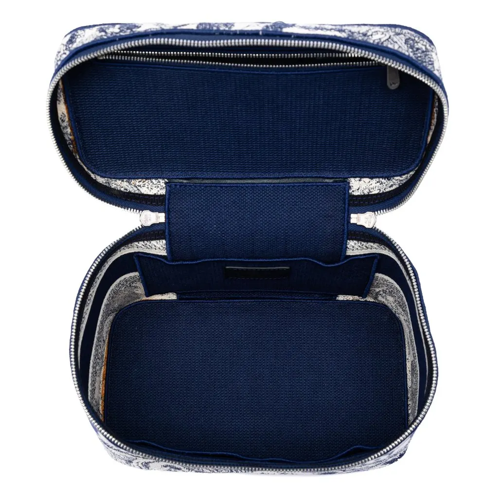 Dior Embroidered Canvas Toile De Jouy DiorTravel Vanity Case Blue Very good - Model View