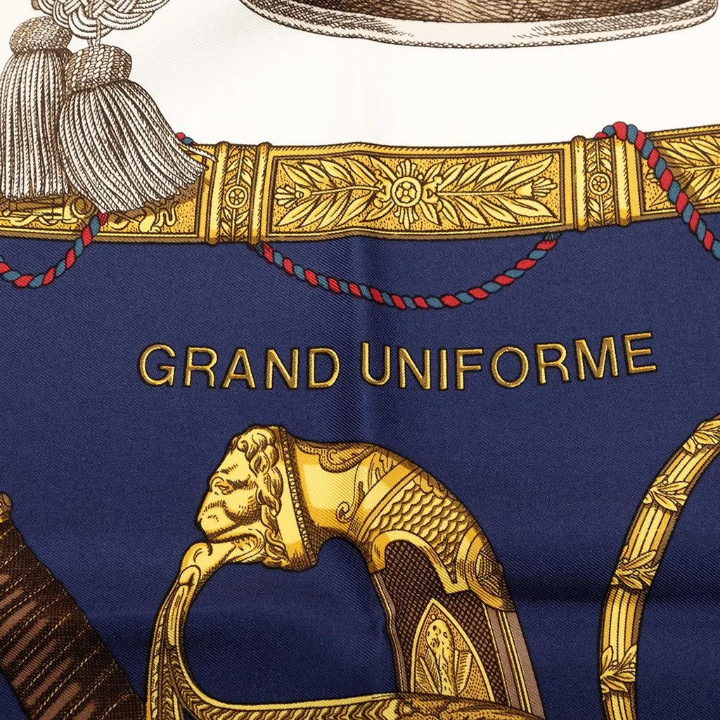 Hermès Grand Uniforme Silk Scarf 90 Blue Very good - Inside View