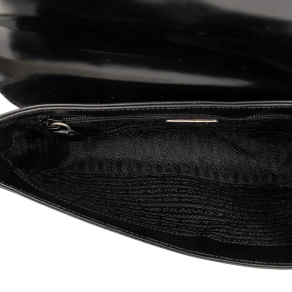Prada Spazzolato Leather Flap Shoulder Bag Black Leather Very good - Model View
