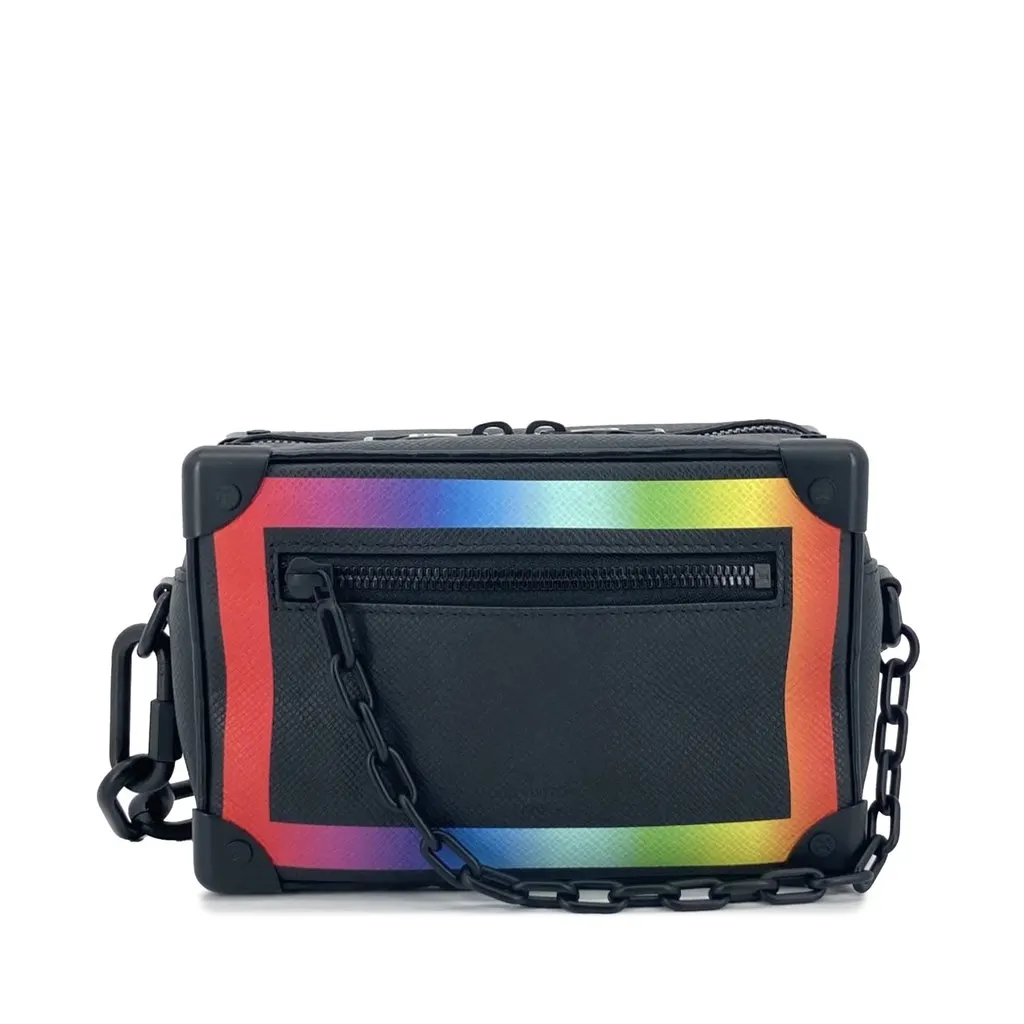 Louis Vuitton Taiga Rainbow Soft Trunk Black Leather Very good - Front View