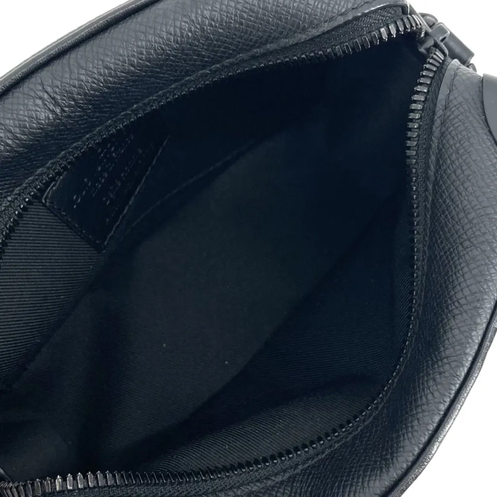 Louis Vuitton Taiga Rainbow Soft Trunk Black Leather Very good - Model View