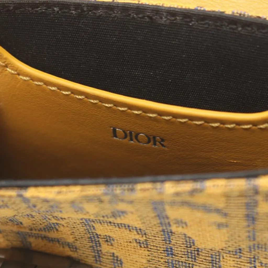 Dior Nano Oblique Lock Pouch Crossbody Yellow Very good - Model View