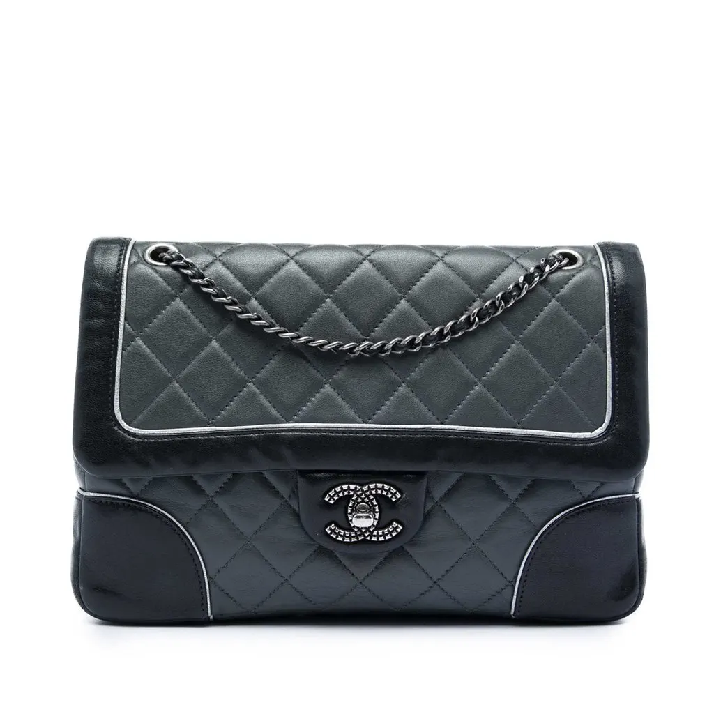 Chanel Paris Salzburg Medium Bicolor Quilted Lambskin Tyrolean Flap MultiColor Leather Very good - Front View
