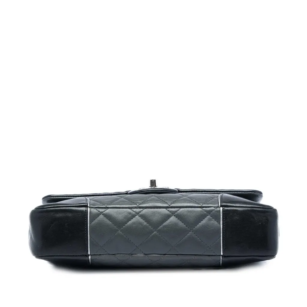 Chanel Paris Salzburg Medium Bicolor Quilted Lambskin Tyrolean Flap MultiColor Leather Very good - Inside View