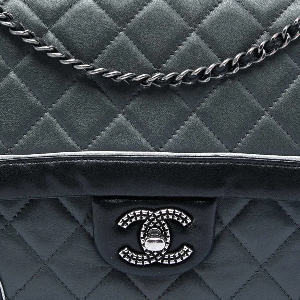 Chanel Paris Salzburg Medium Bicolor Quilted Lambskin Tyrolean Flap MultiColor Leather Very good - Box View