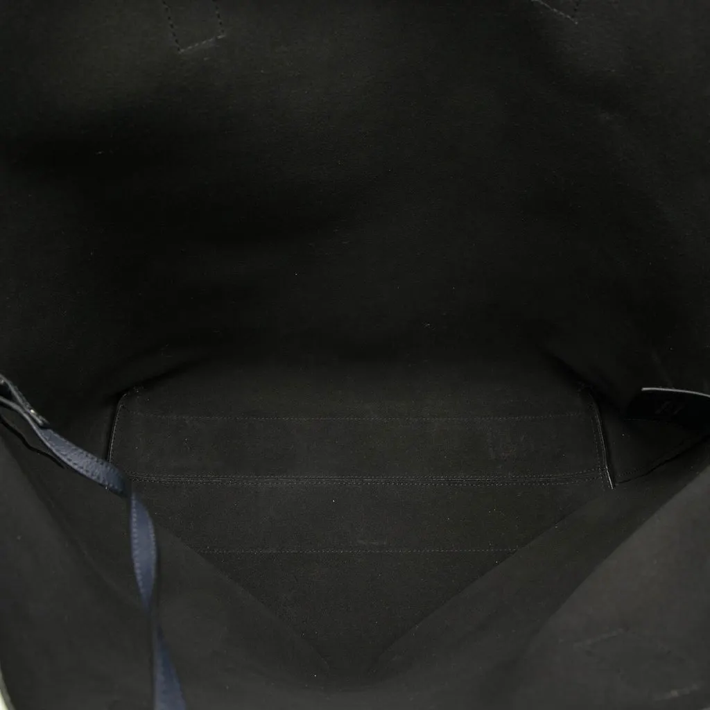 Saint Laurent Smooth Calfskin Bold Shopping Tote Black Leather Very good - Model View