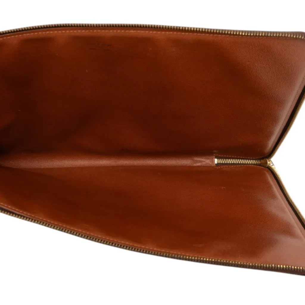 Louis Vuitton Monogram Etui Voyage GM Brown Canvas Good - Model View