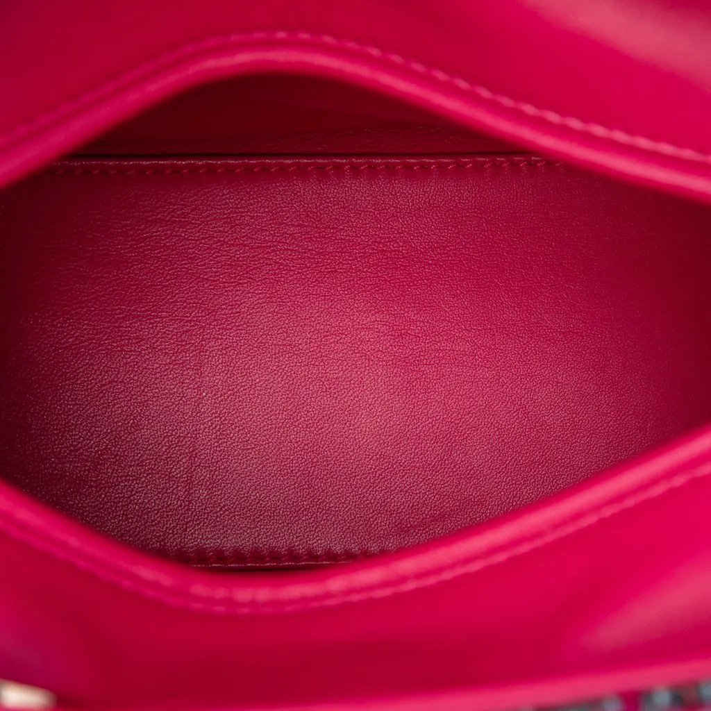 Dior Medium Tweed Macrocannage Lady Dior Pink Very good - Model View
