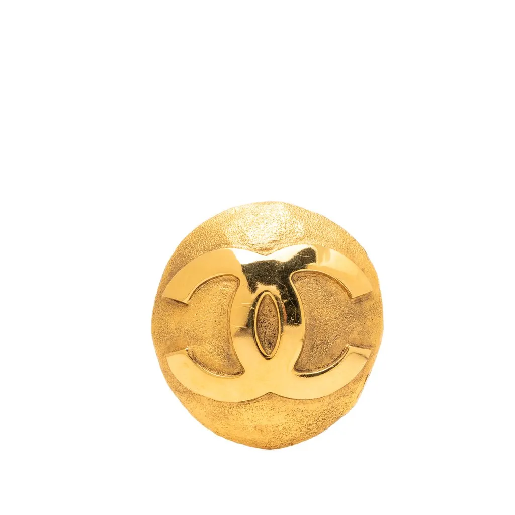 Chanel CC Gold Plated Round Pin Brooch Gold Metal Very good - Front View