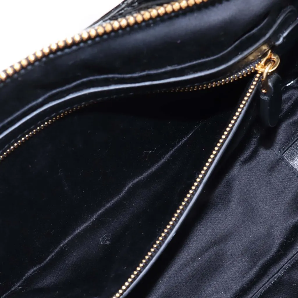Miu Miu Small Naplak Patent Logo Beau Handbag Black Leather Very good - Model View
