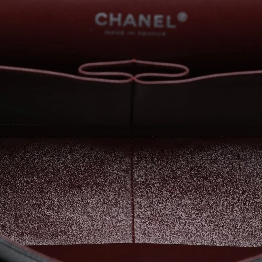 Chanel Jumbo Classic Caviar Double Flap Black Leather Very good - Model View