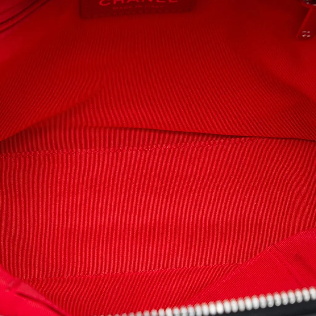 Chanel Tweed Street Allure Camera Bag Red Very good - Model View