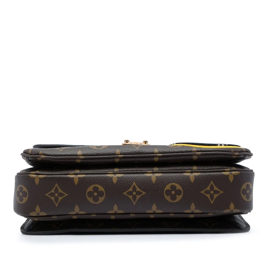 Louis Vuitton Monogram Patches Pochette Metis Brown Very good - Inside View