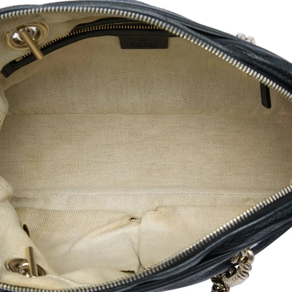 Gucci Pebbled Calfskin Soho Chain Zip Shoulder Bag Black Leather Very good - Model View