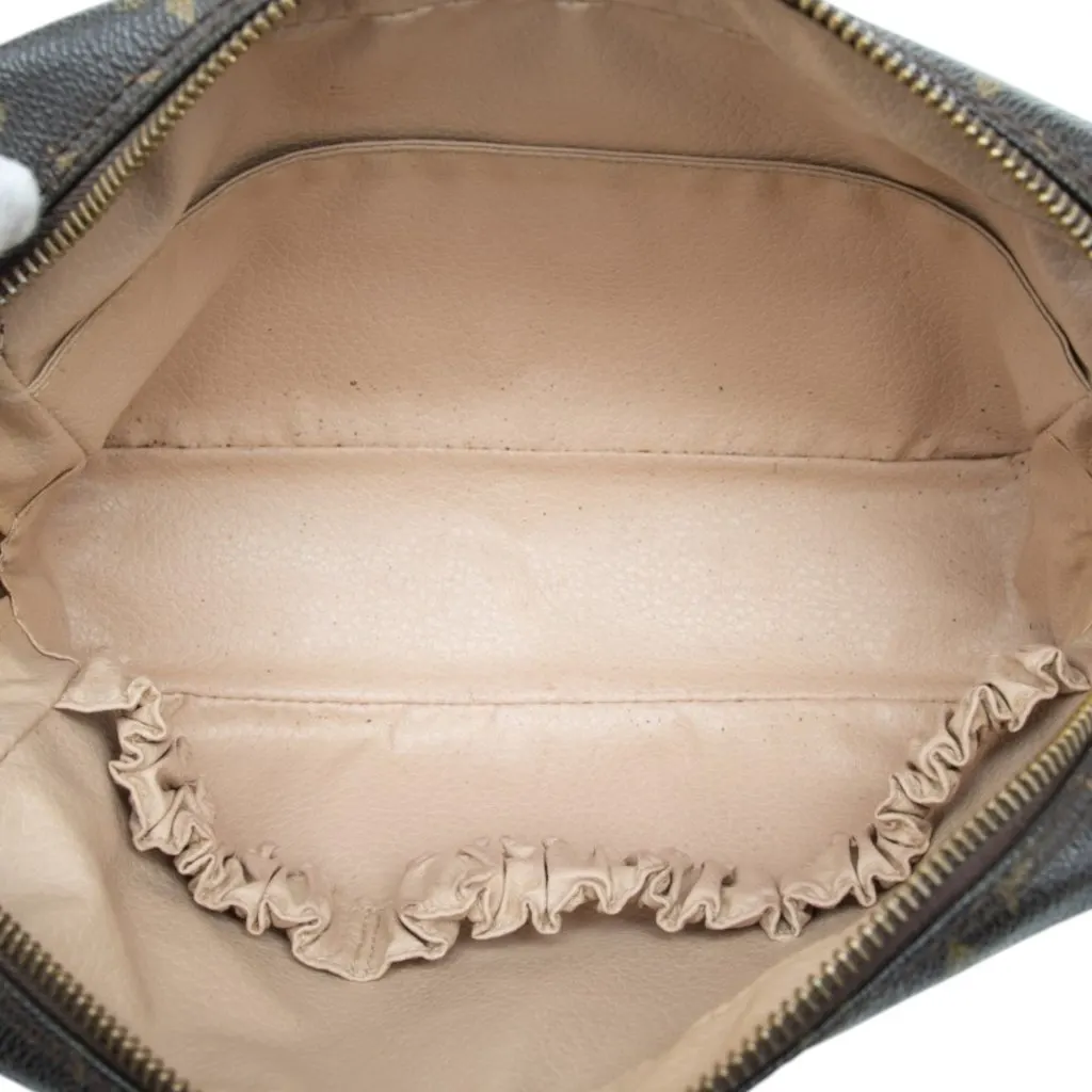 Louis Vuitton Monogram Trousse Toilette 23 Brown Very good - Model View