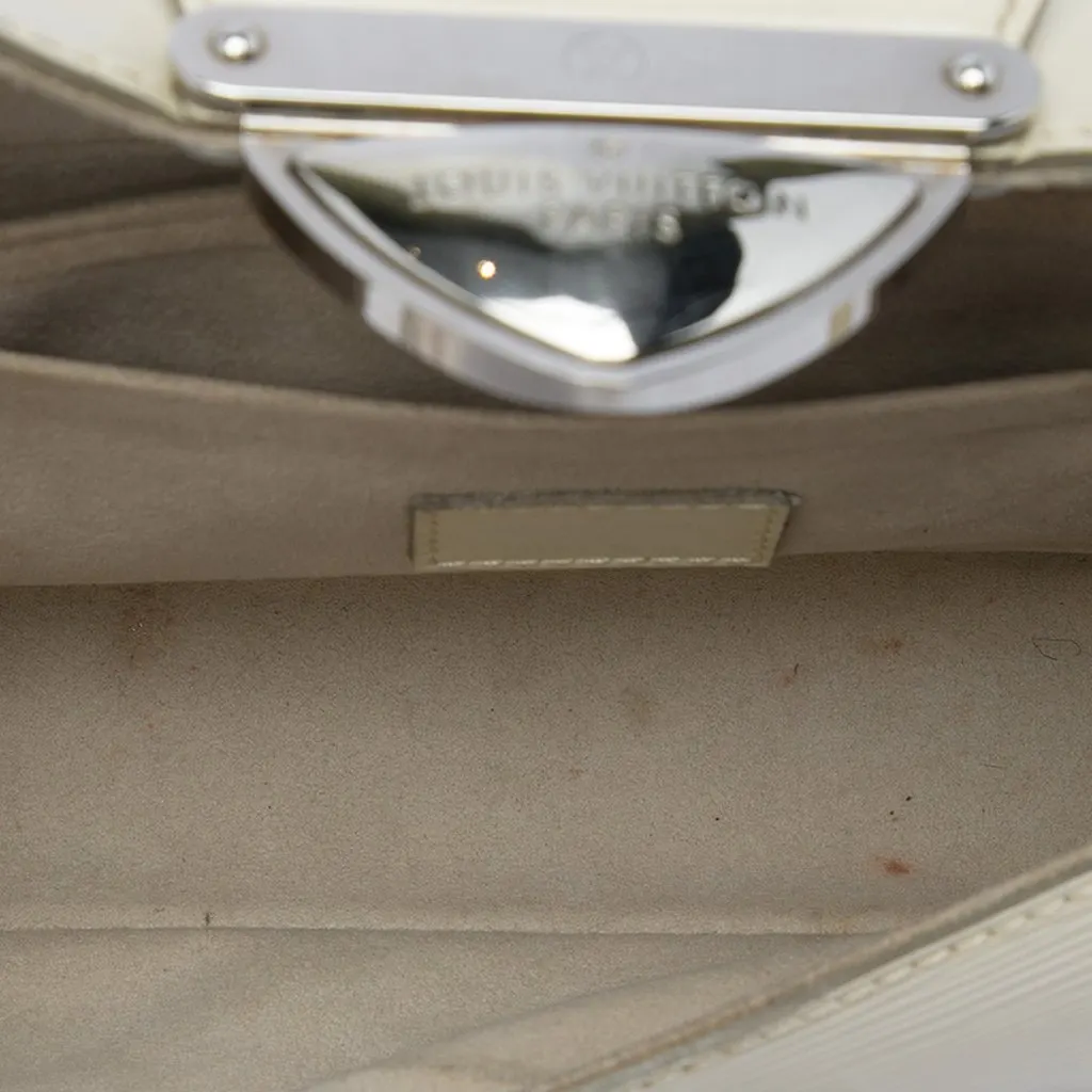 Louis Vuitton Epi Pochette Montaigne White Leather Very good - Model View