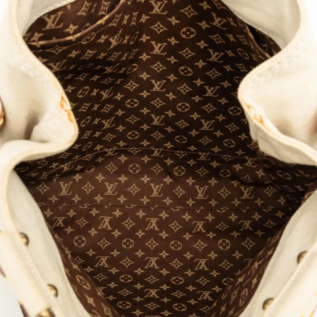 Louis Vuitton Cruise Line Globe Shopper Tote MM Beige Very good - Model View