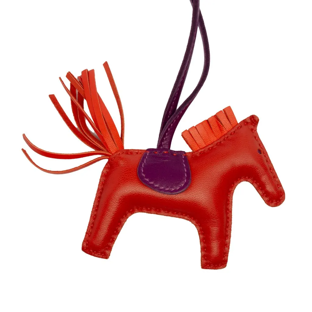 Hermès Milo Lambskin Grigri Rodeo Bag Charm PM Orange Leather Very good - Model View