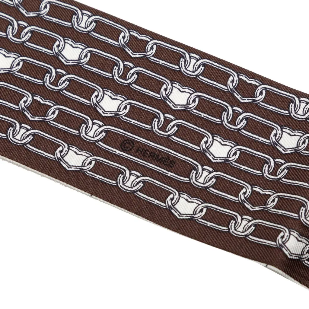 Hermès Effet Kaleidoscope Silk Twilly Scarf White Very good - Model View