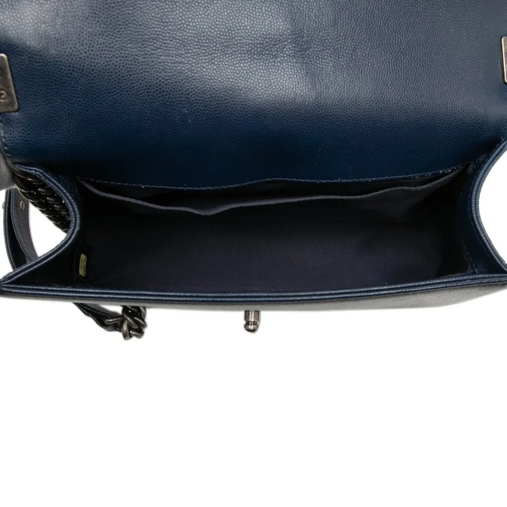 Chanel Old Medium Chevron Caviar Boy Flap Blue Leather Very good - Model View