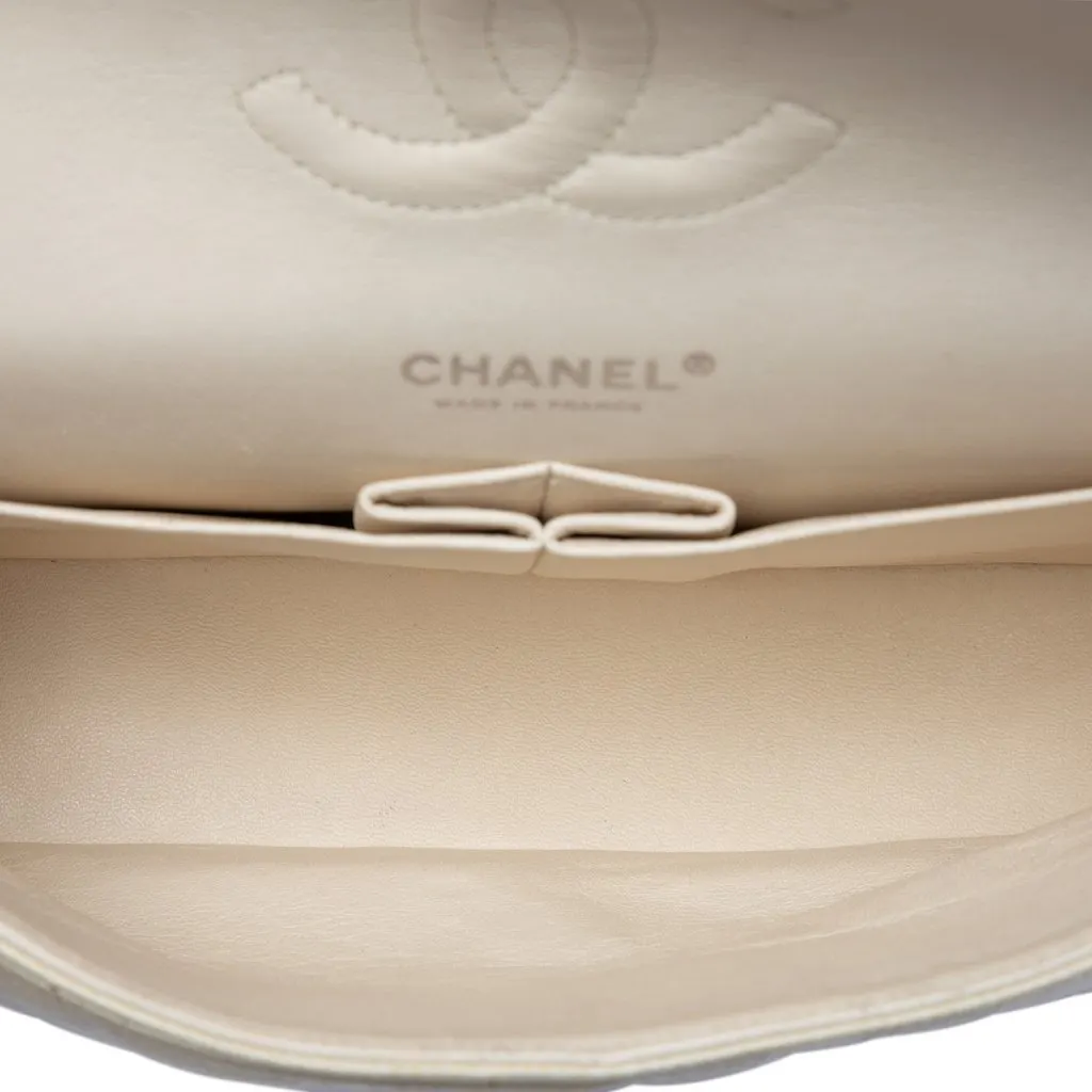 Chanel Medium Classic Caviar Double Flap White Leather Very good - Model View