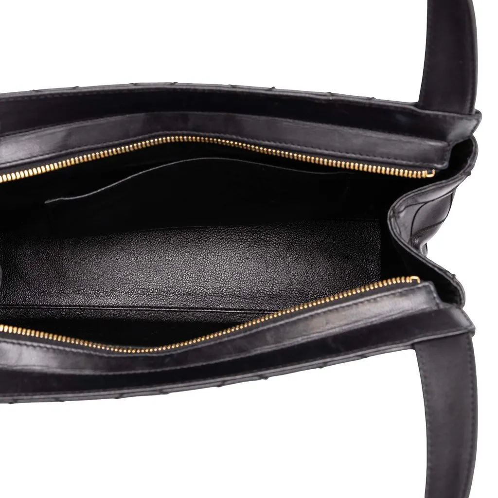 Chanel CC Stitched Lambskin Handbag Black Leather Very good - Model View