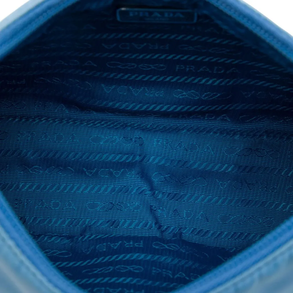 Prada Re Nylon Re Edition 2000 Shoulder Bag Blue Polyamide Very good - Model View
