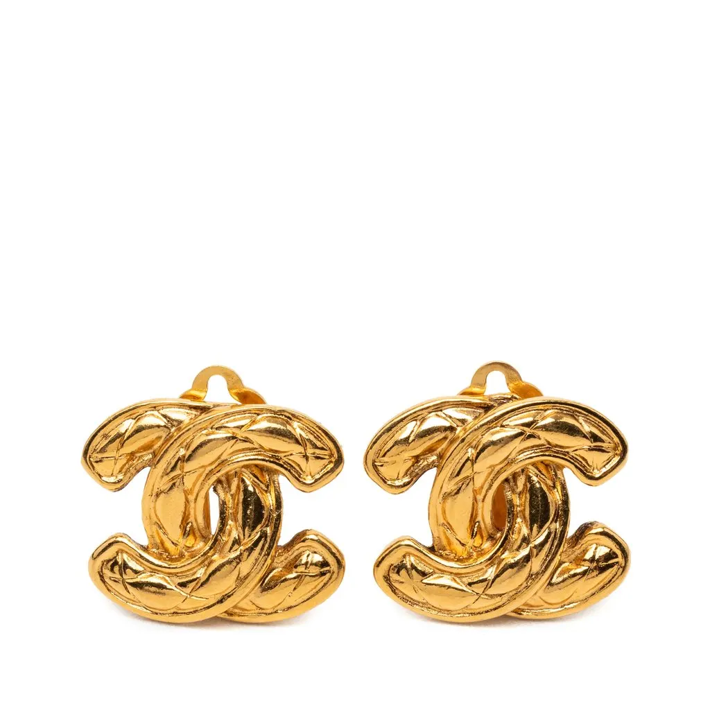 Chanel CC Quilted Gold Plated Clip On Earrings Gold Metal Very good - Front View