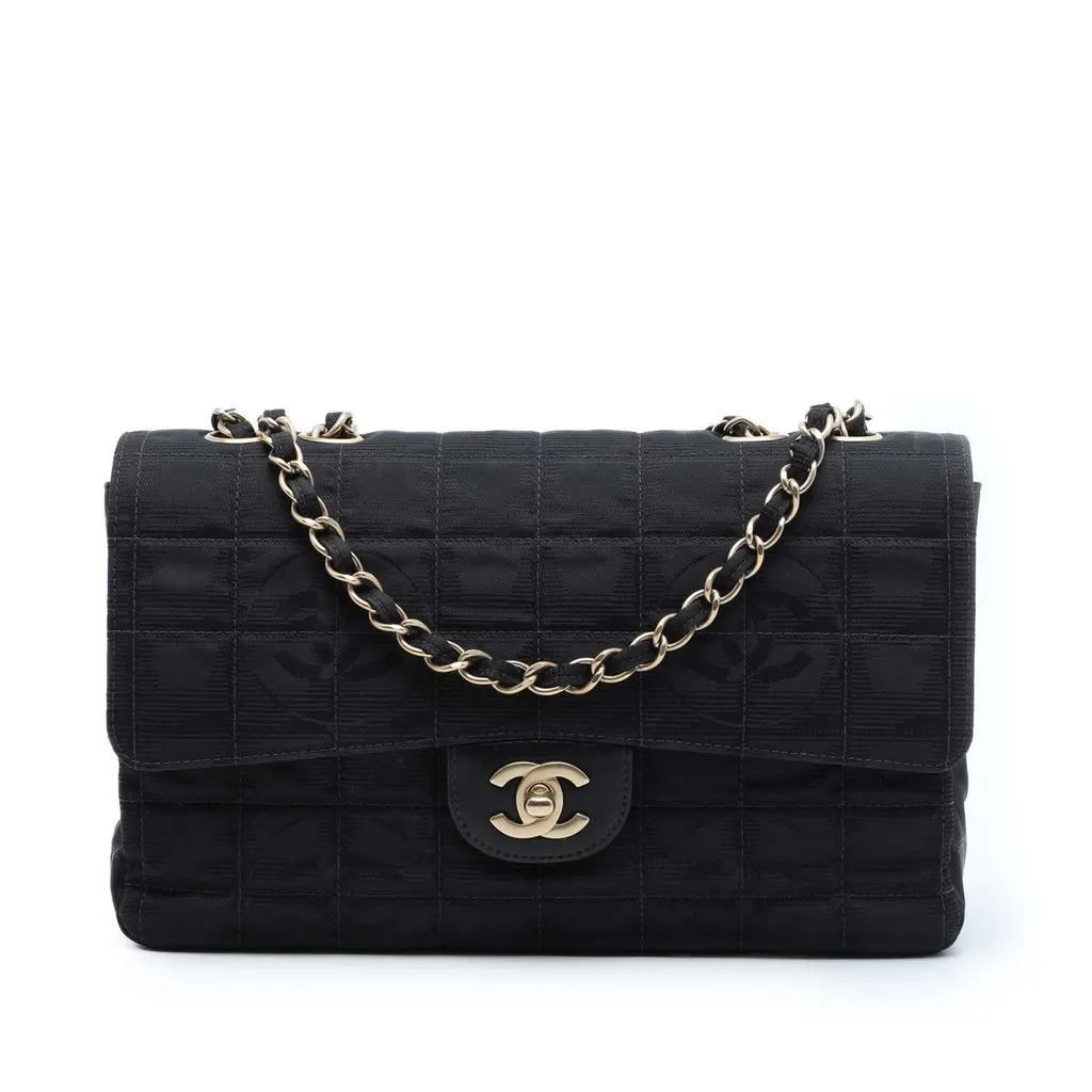 Chanel New Travel Line Medium Nylon Single Flap Black Very good - Front View