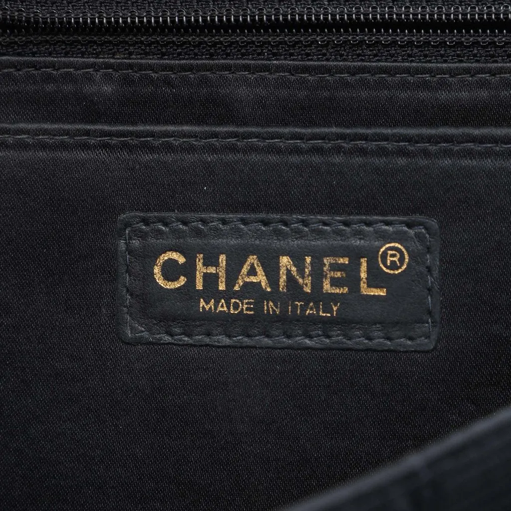 Chanel New Travel Line Medium Nylon Single Flap Black Very good - Box View