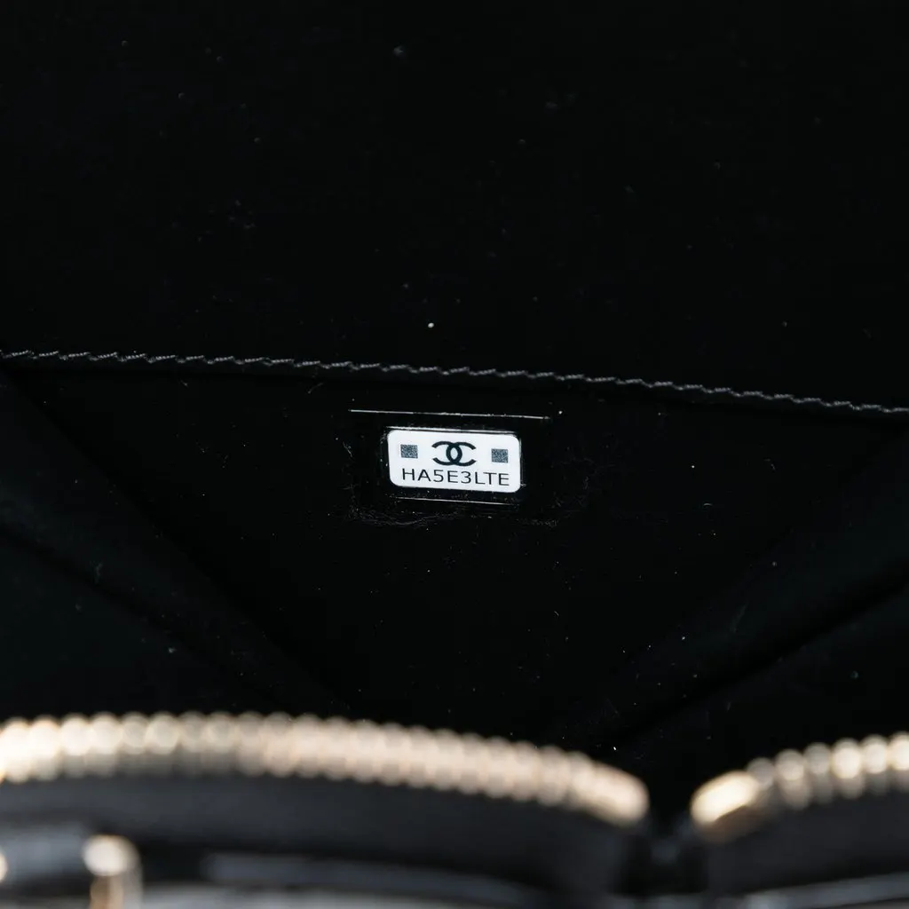 Chanel Quilted Patent Duo Heart Clutch with Chain Black Leather Very good - Box View