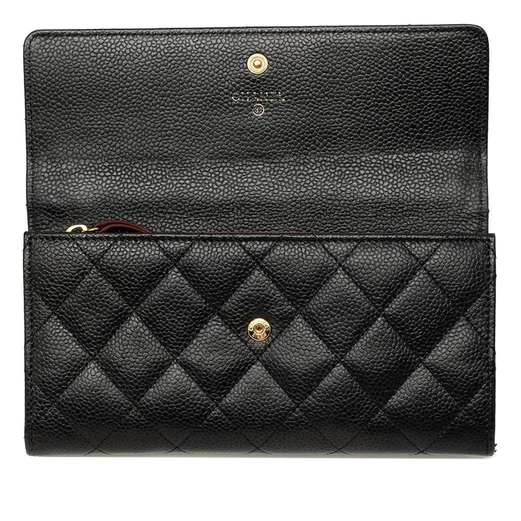 Chanel CC Quilted Caviar Flap Long Wallet Black Leather Very good - Model View