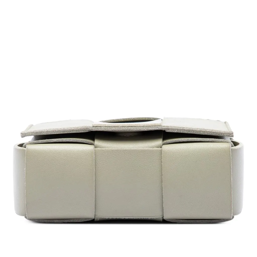 Bottega Veneta Candy Nappa Intrecciato Cassette Crossbody Camel Leather Very good - Inside View