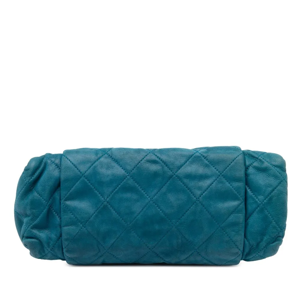 Chanel Large Quilted Iridescent Calfskin Chic Quilt Flap Blue Leather Very good - Inside View
