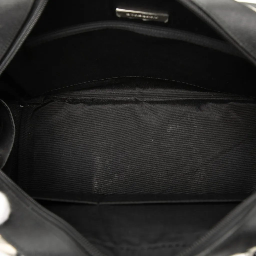 Burberry Nova Check Canvas Handbag Beige Very good - Model View