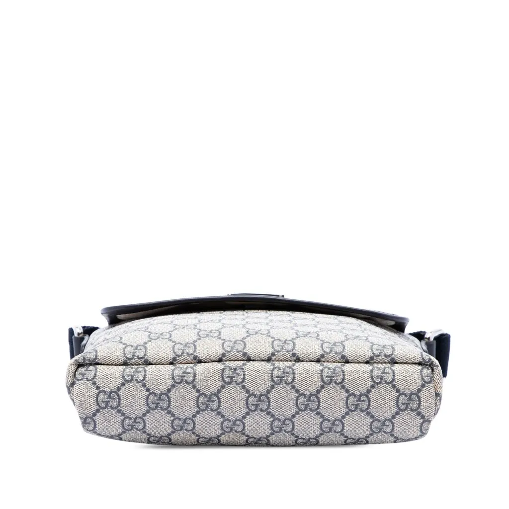 Gucci GG Supreme Crossbody Beige Canvas Very good - Inside View