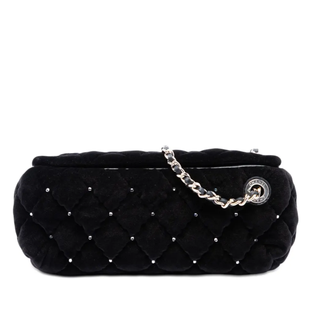 Chanel CC Quilted Velvet Crystal Wristlet Clutch Black Very good - Front View