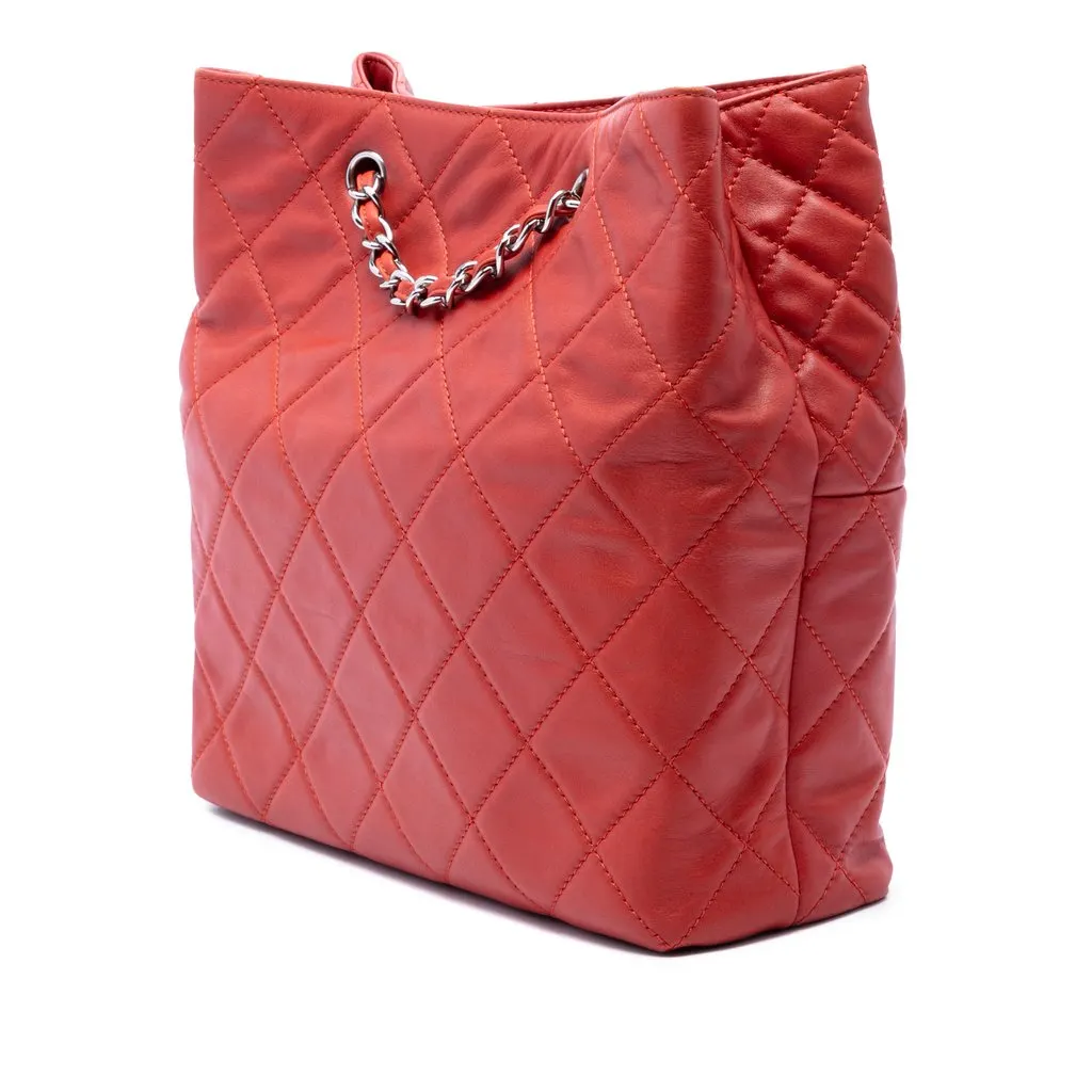 Chanel Quilted Lambskin In The Business North South Tote Red Leather Very good - Back View