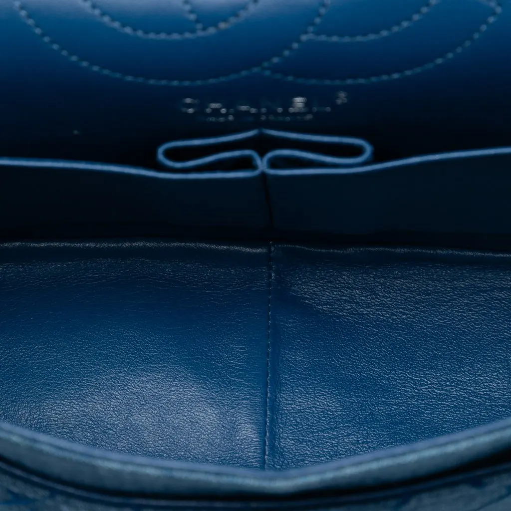 Chanel Quilted Denim Reissue 2.55 Double Flap 226 Blue Very good - Model View