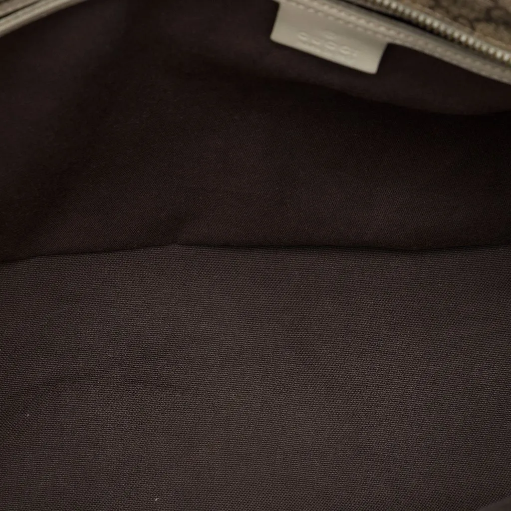 Gucci Medium GG Supreme Tote Beige Canvas Good - Model View
