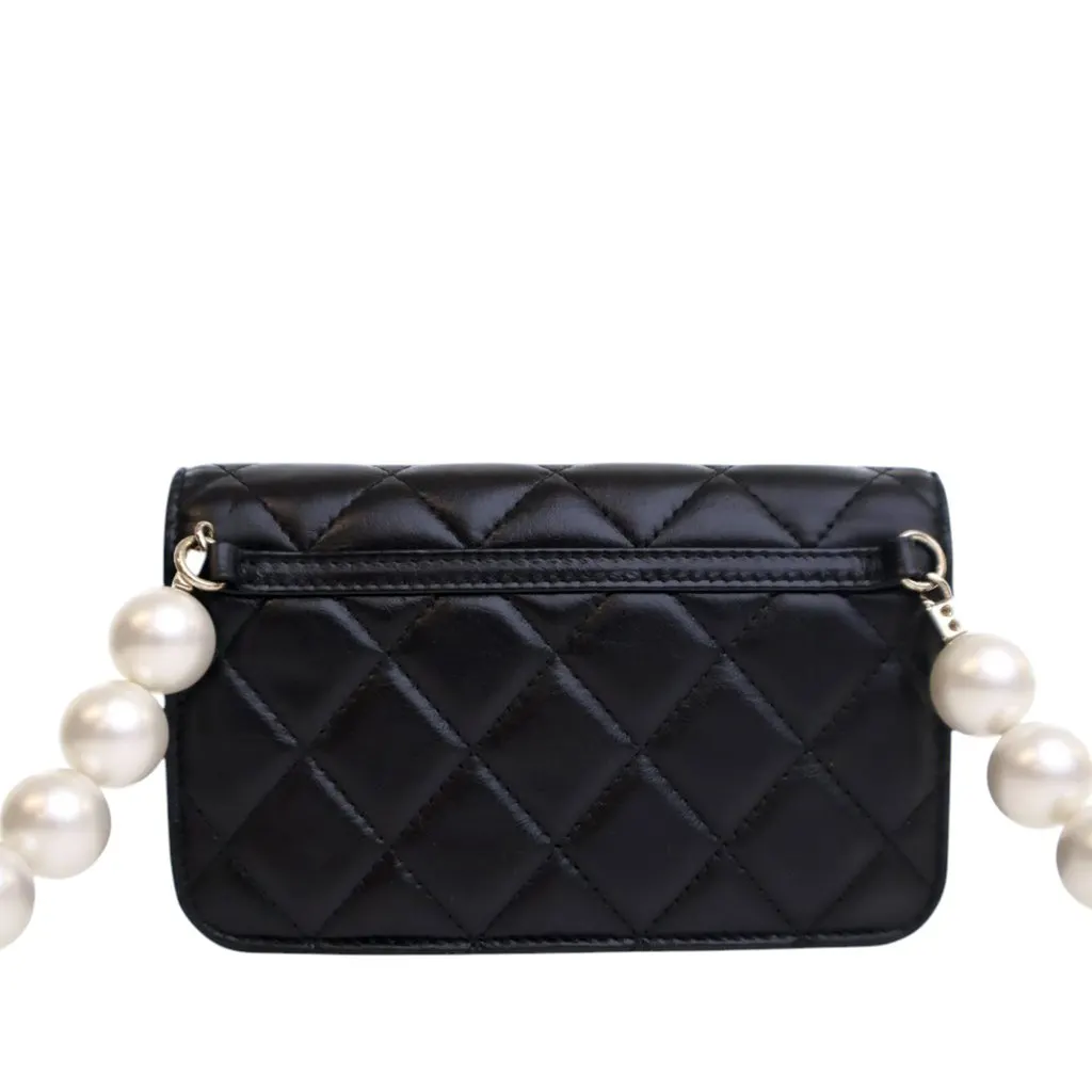 Chanel Quilted Lambskin Maxi Pearls Clutch With Chain Black Leather Very good - Model View