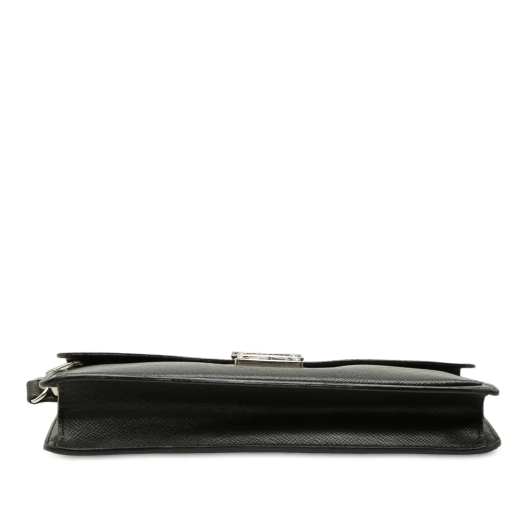 Louis Vuitton Taiga Belaia Clutch Black Leather Very good - Inside View