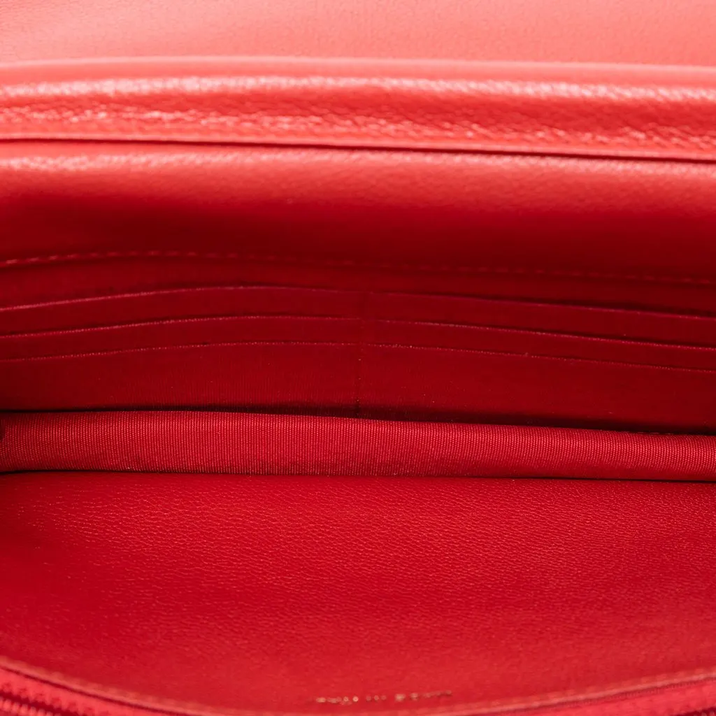 Chanel CC Diagonal Quilted Goatskin Wallet On Chain Red Leather Very good - Model View