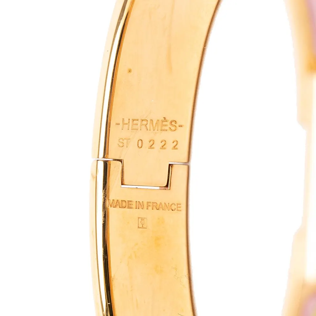 Hermès Narrow Printed Enamel Clic Anneau Bracelet PM Pink Very good - Model View