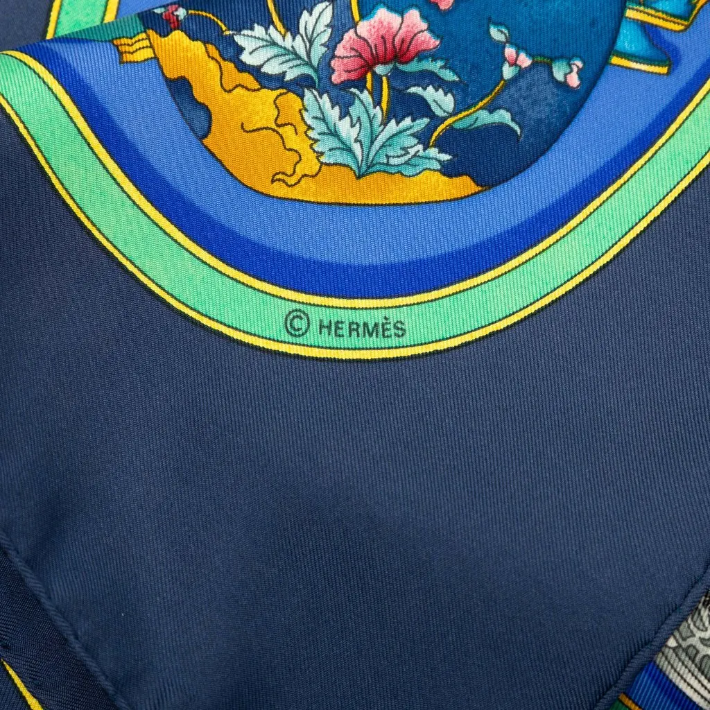 Hermès Qu Importe Le Flacon Silk Scarf 90 Blue Silk Very good - Box View