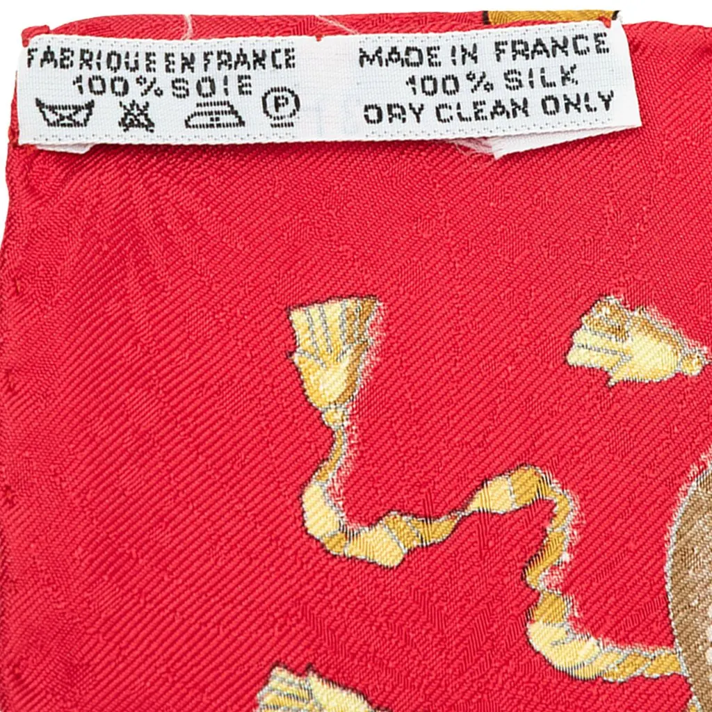 Hermès Les Fetes du Roi Soleil Silk Scarf 90 White Silk Never worn - Model View